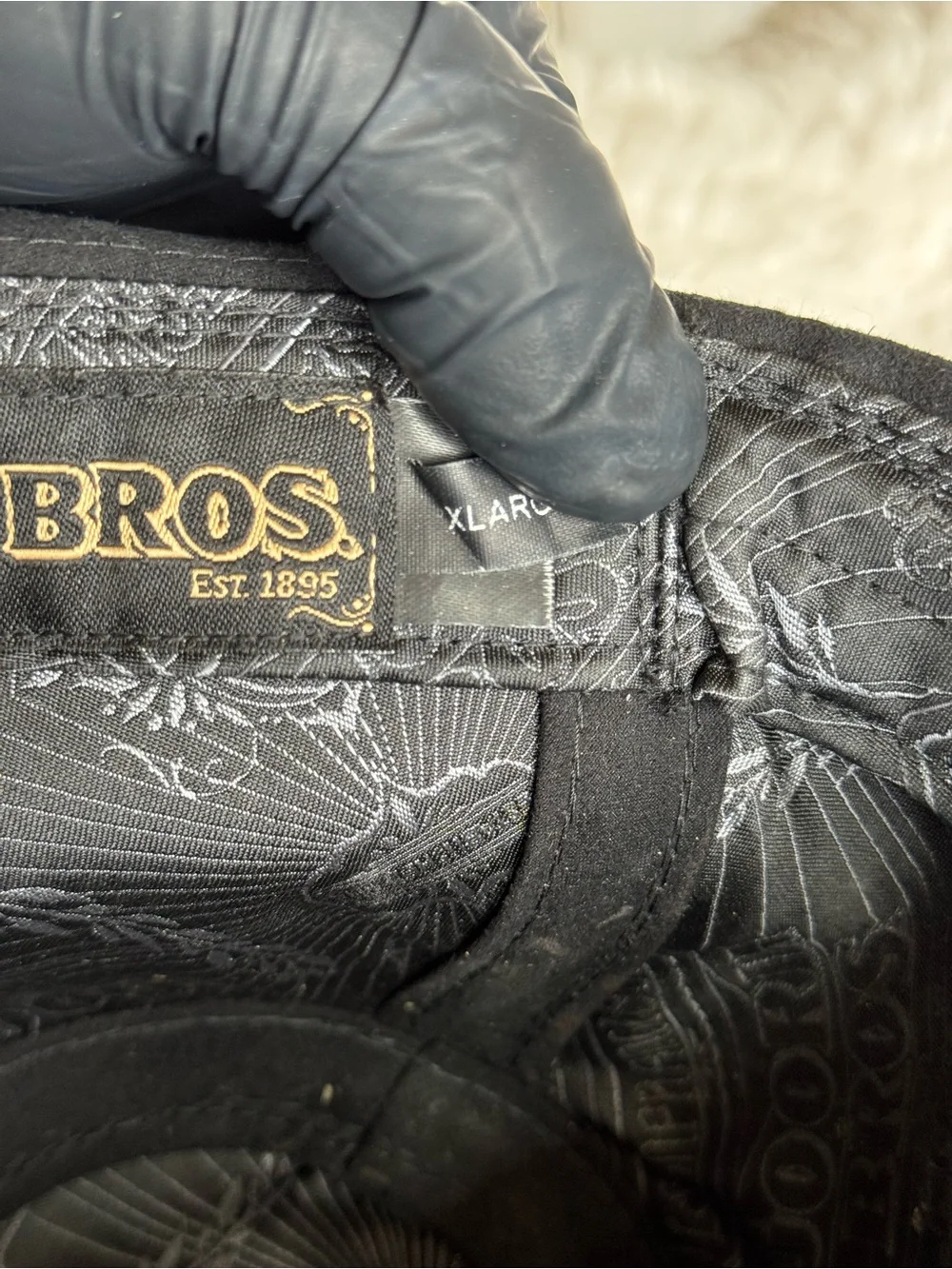 Goorin Bros Black 100% Leather Trilby Hat with Branded Metal Emblem Sz XL Rare